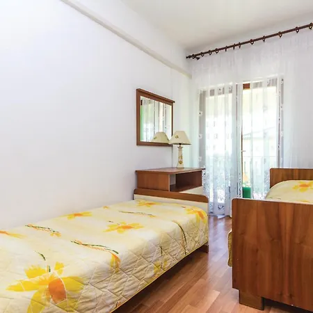 Apartment Beautiful Apartment In Sisan With Wifi